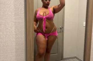 Upscale & Sweet Chocolate Treat💦🫣 - Image 4