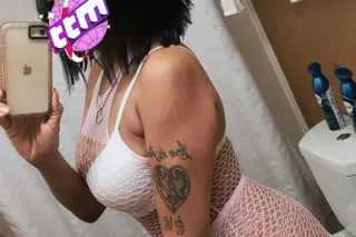 Hey fellas😘 New in town!🌹Chi town's prettiest doll! come play with me 🥰🐱💦Hotel Fun/INCALLS!!! TALK TO ME NICE🥰 I FT VERIFY! NO EXPLICIT TEXTS!!! - Image 7