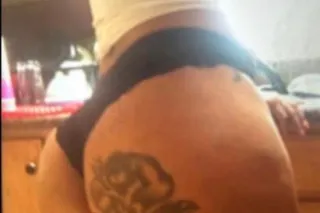 only in town for the nite... - Image 2