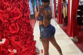 only in town for the nite... - Image 3