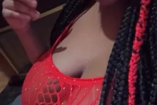 Hosting E 8 mile Rd nd Gratiot IM THE BLACK GIRL - Image 1