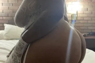 REAL MEN ONLY😩🍆 soooooo horny OLDER PREFERRED!! 😍 favorite porn star here🥰 - Image 8