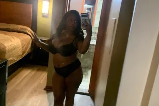 outcalls !!hmu boo😘 - Image 7