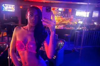 CHICAGO GIRL IN THE D AREA RUS... - Image 3