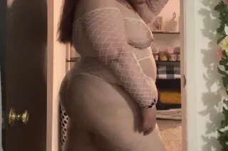 HEAD SPECIAL thick n juicy💦💦 WHITE BBW 🔥PHAT ASS 🍑 and Phat Pussy to match😻 - Image 1
